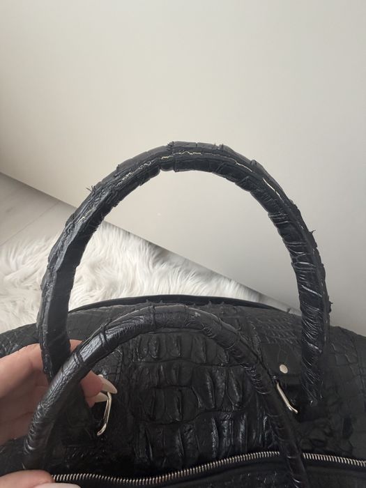 Пътна чанта от крокодилска кожа