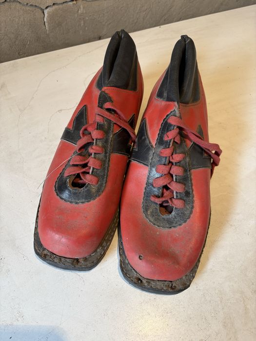 Продам ботинки лыжные