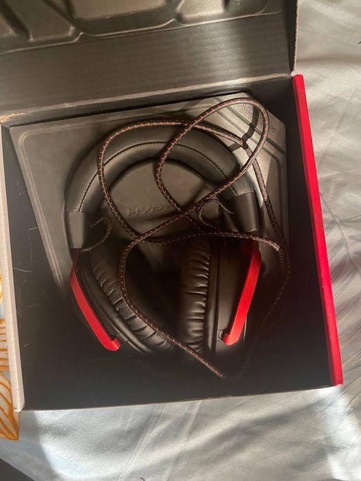 Продам наушники Razer и Hyperx