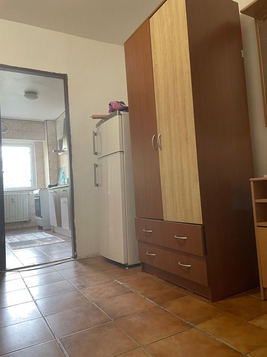 Proprietar Închiriez garsonieră spațioasă  Berceni, Pta Sudului