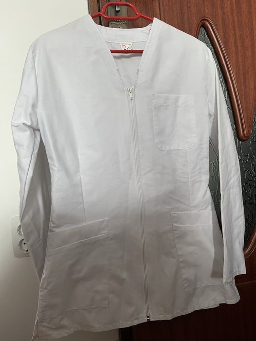 Halat medical cu maneci lungi