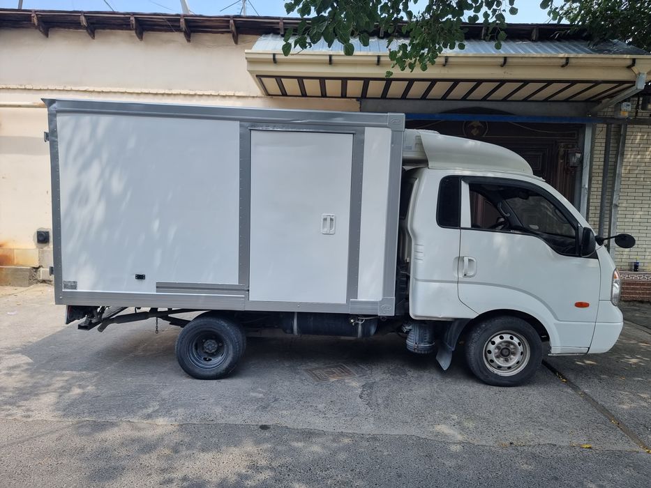 Sotiladi Kia Bongo 2009 Yil