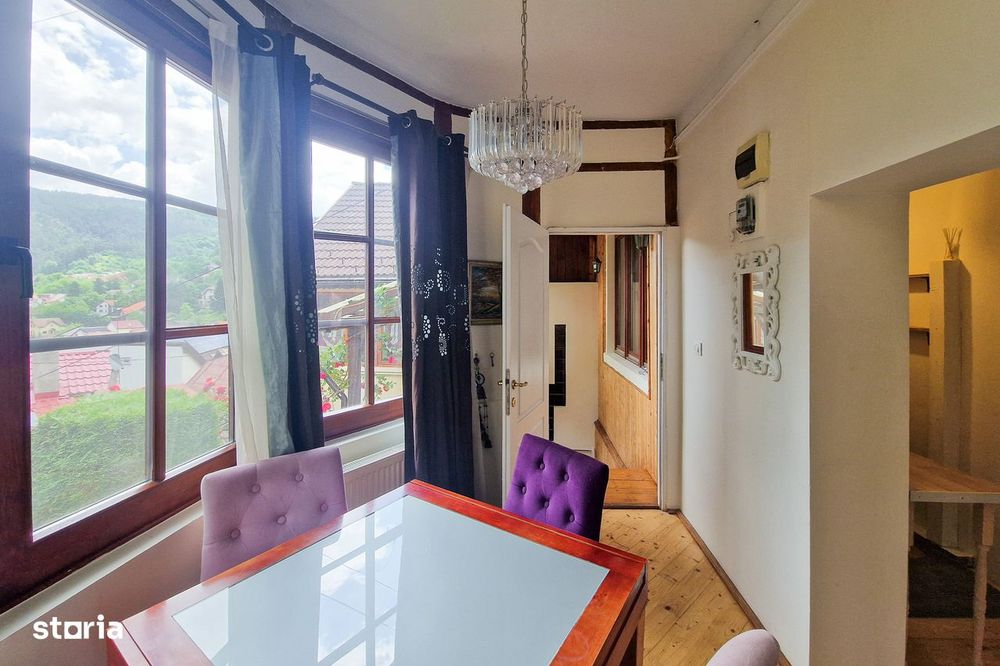 Apartament la casa, in Schei, 2 dormitoare, veranda, foisor, gradina