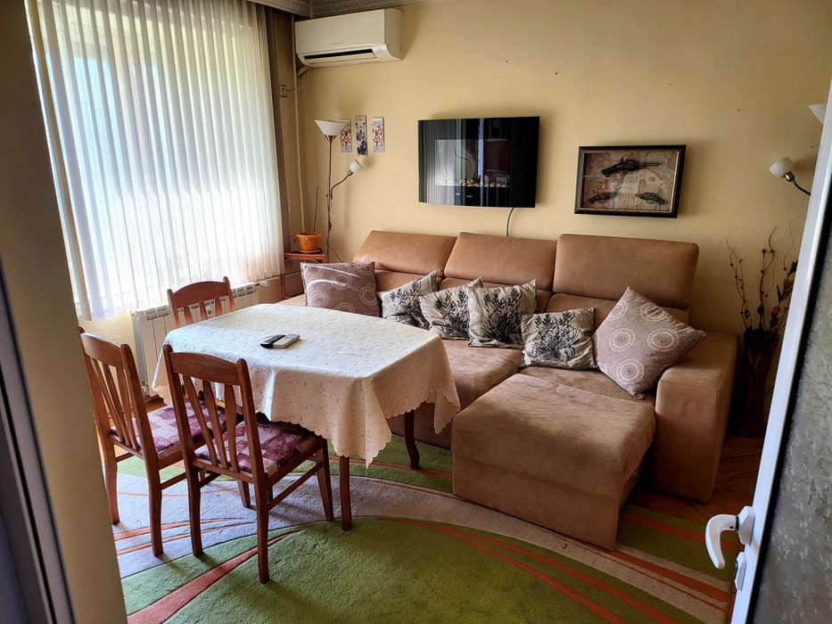 Дава се под наем Тристаен апартамент в Плевен, Идеален център - 74 кв.м за 331.5 € - Снимка #16