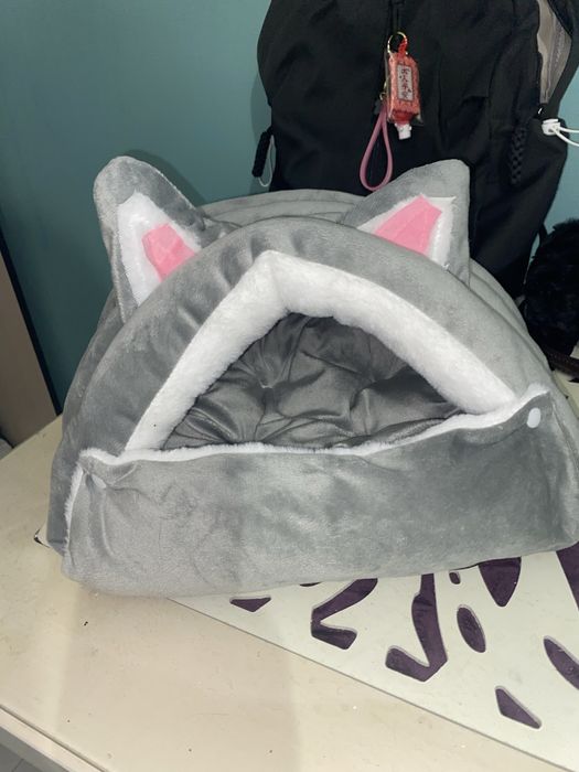 Уютная лежанка для котят