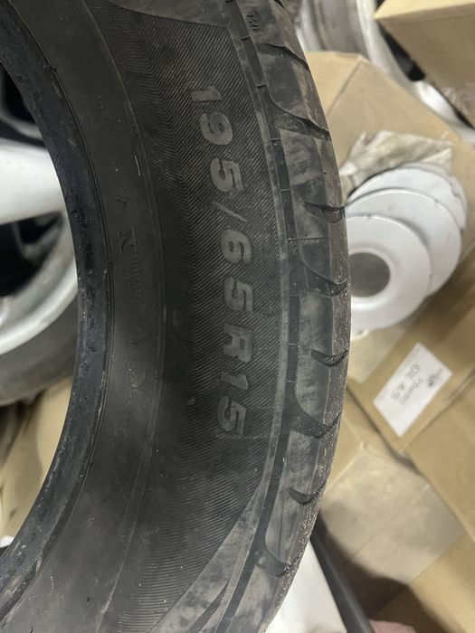 Продам комплект резины 195/65/15
