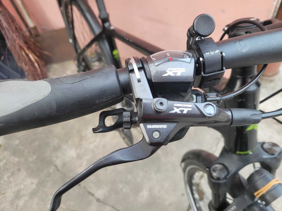 Bicicleta treaking 28 radon full XT