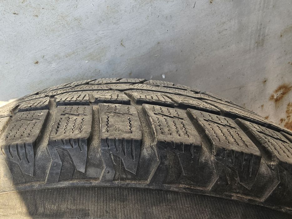285/70/17 toyo зимняя