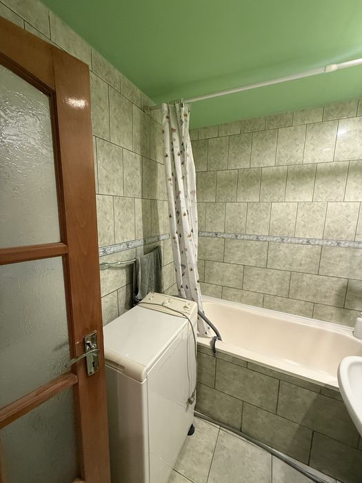 Închiriez garsonieră
