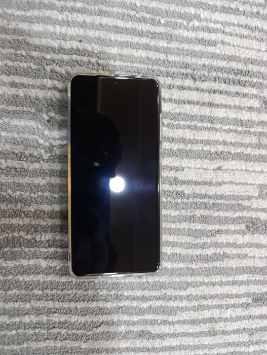 yaxshi xolatda Samsung s20 ultra