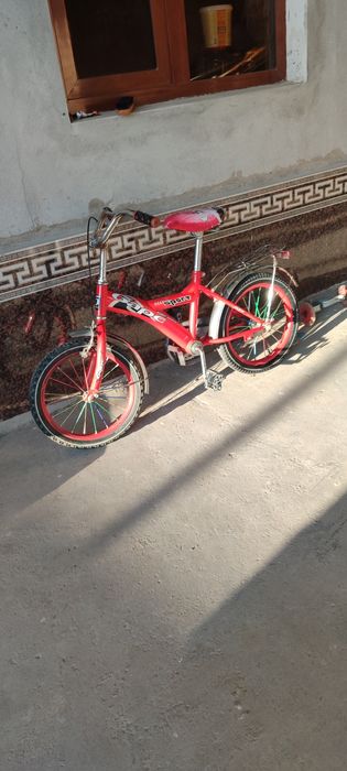 Veloseped yosh bolalar uchun