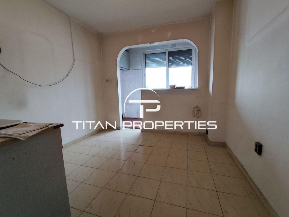 Продава се Тристаен апартамент в Пловдив, Южен - 65 кв.м за 816 €/кв.м - Снимка #3