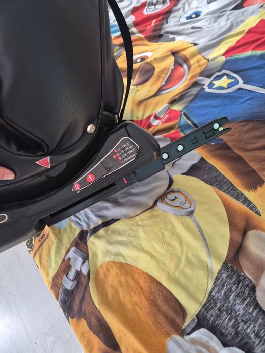 Продавам детски столчета за кола с isofix