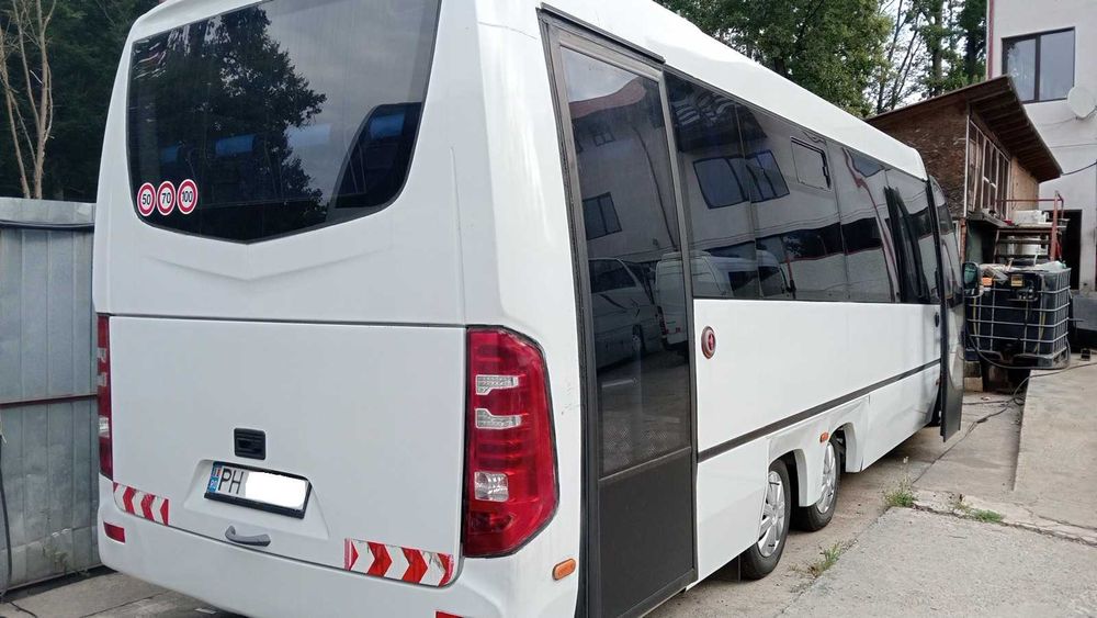 Microbuz Mercedes Benz Sprinter  Trituro, an 2019, Euro 6, AC-clima, 34 locuri