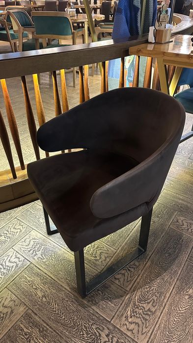 Продаем стулья, кресла и диваны