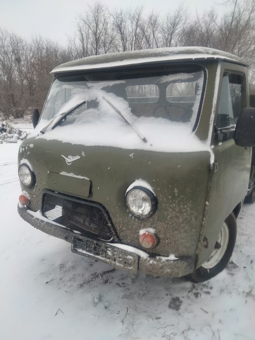 Продам УАЗ 3303 бортовой