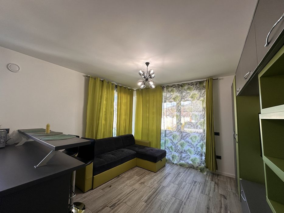Închiriez apartament 3 camere Râșnov