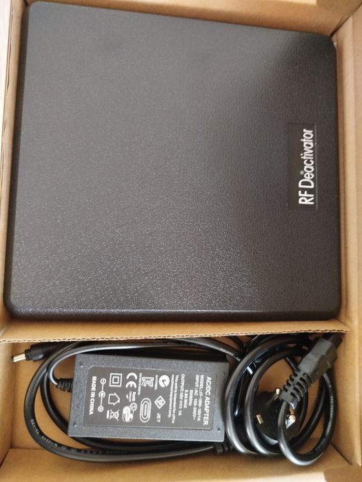 Противокражные радичастотные ворота.