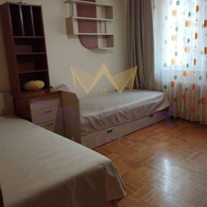 Дава се под наем Четиристаен апартамент в Варна, Възраждане 1 - 110 кв.м за 561 € - Снимка #9