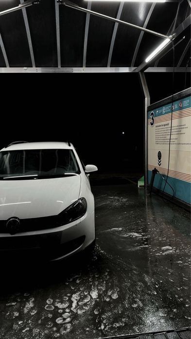 VOLKSWAGEN Golf 2011 — imagine 2
