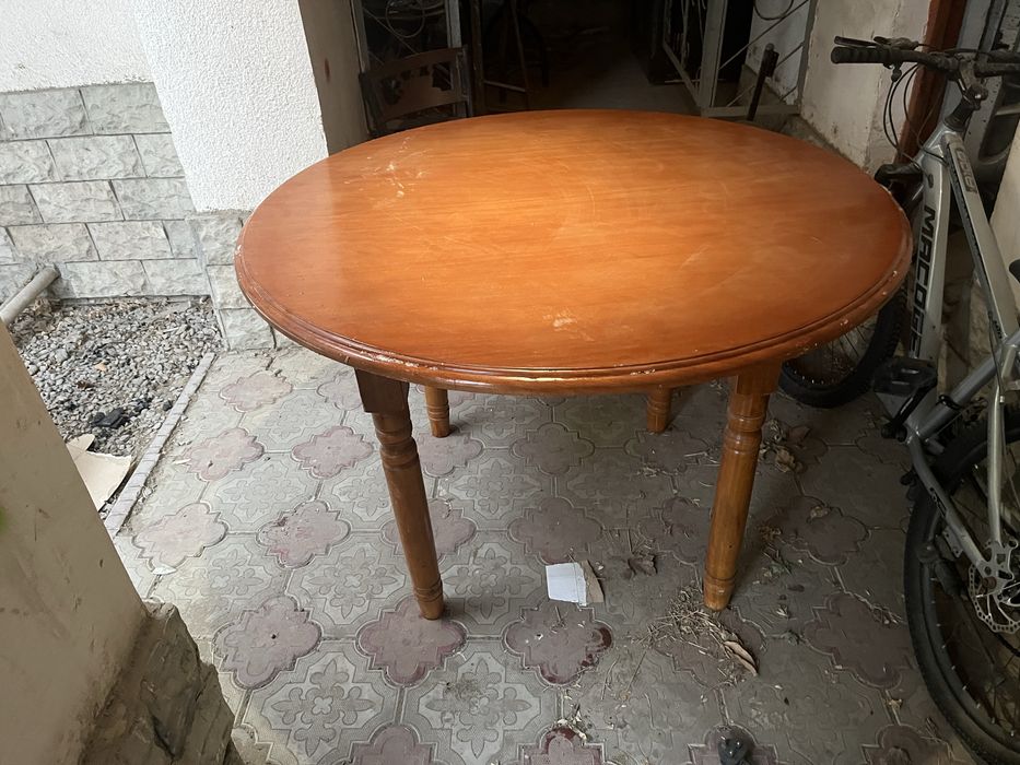 Стол круглый, 1,5м