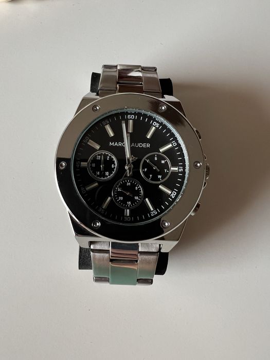 Mark Lauder - кварцов часовник с верижка от неръждаема стомана