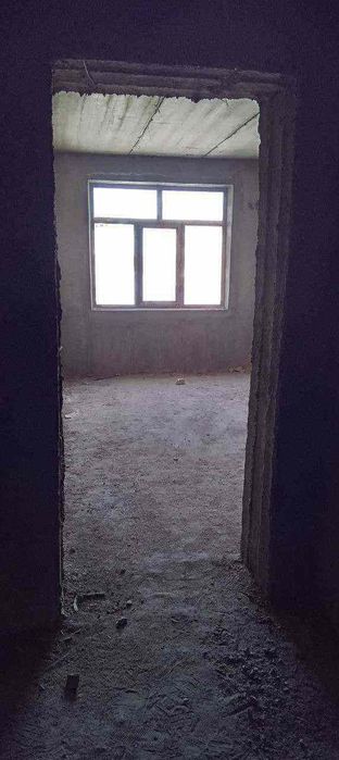 Янги курилган домдан уй сотилади