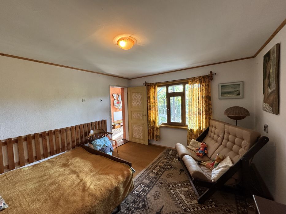 Продава къща в с. Долно Сахране, общ. Павел баня