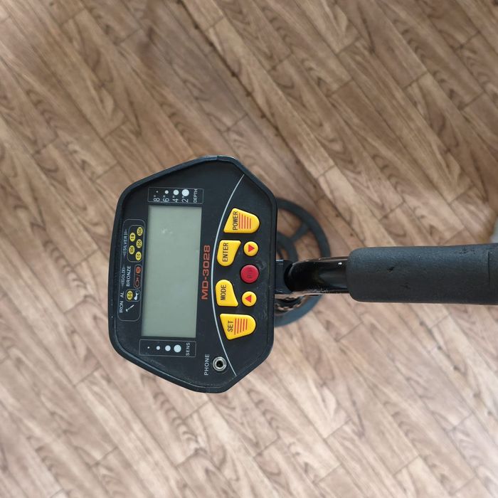 Продам металлоискатель