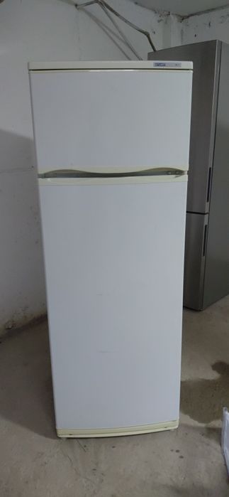 Холодильник рабочи