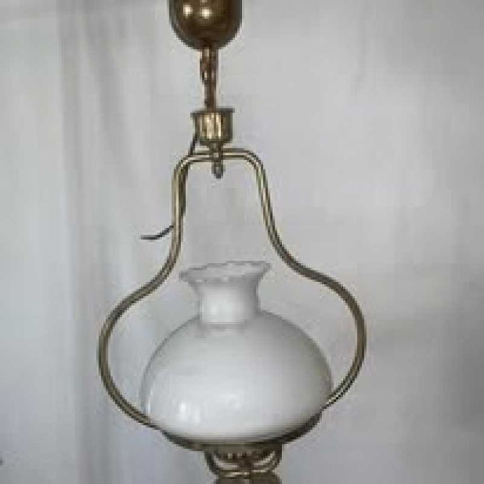 Aplica tavan din alama