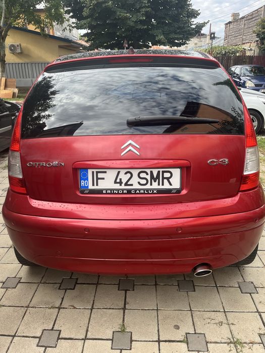 Masina este 1.6 benzina este automata ful