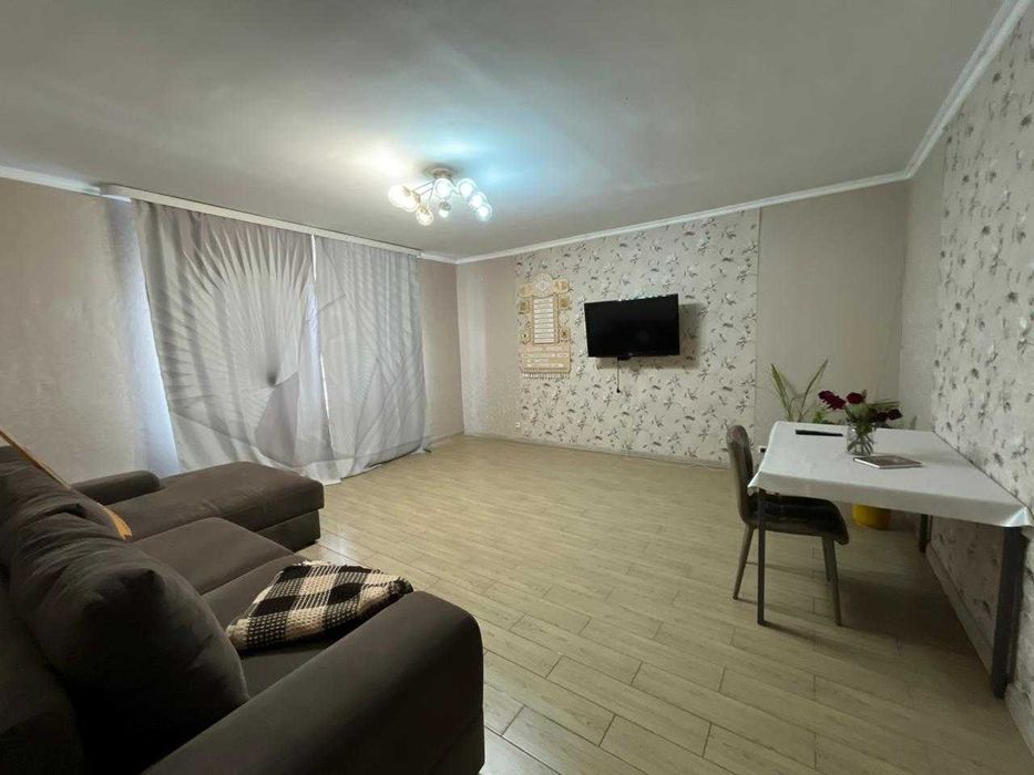 продам дом район 2 Костаная