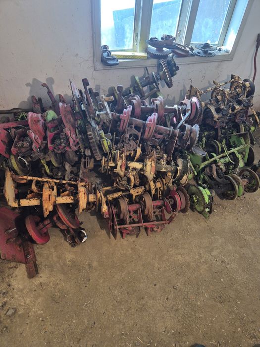 Aparat   Legator   Cama   Presa   Balotiera   Sgorbati   New holand