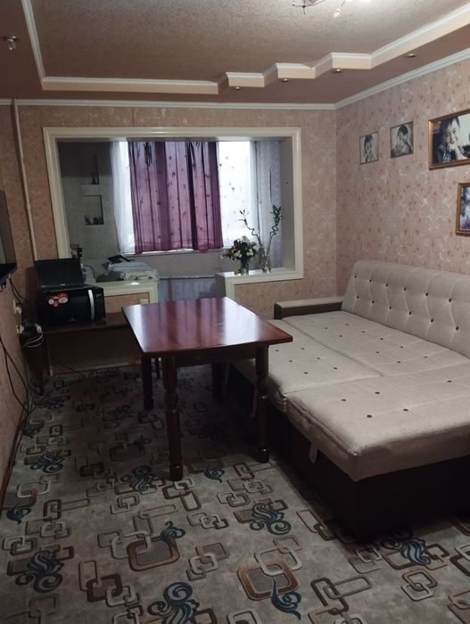 Квартира сотилади. 3-хонали