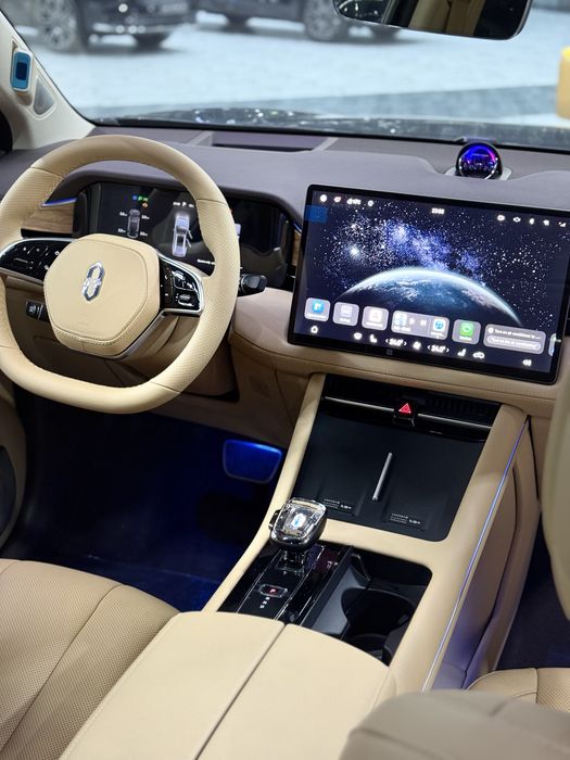 Huawei AITO M7 ultra 2025 restaling