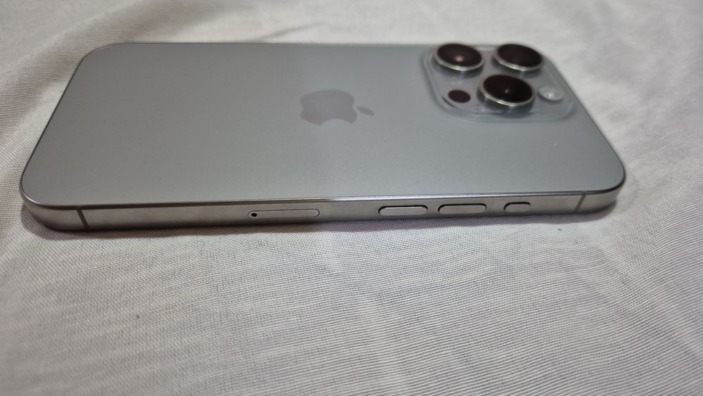 iPhone 15 Pro 256 GB (Titanium)