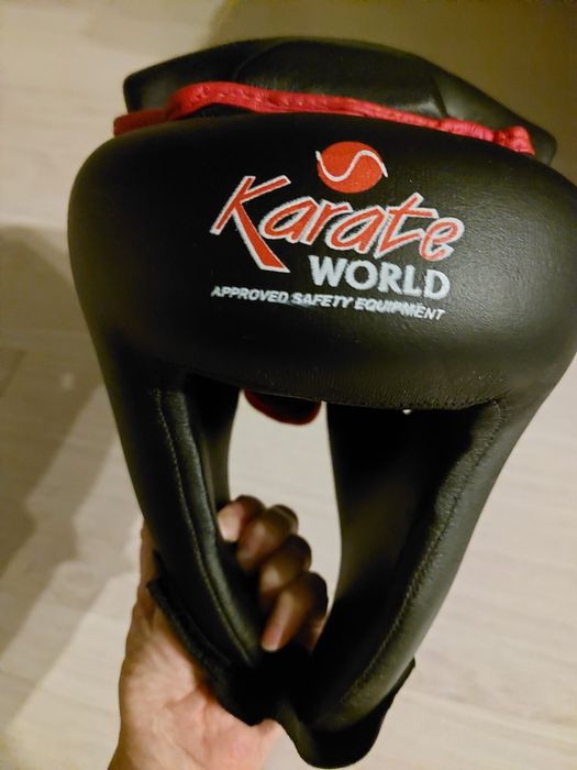 Шлем для тэквандо
