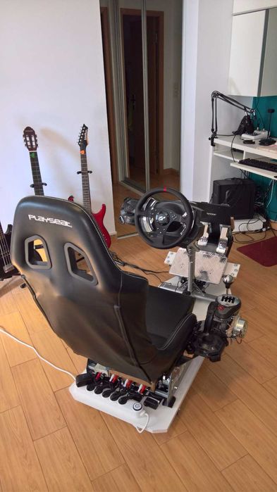 Sistem 8 Buttkickers + 4 Amplificatoare audio + 2 placi sunet externe