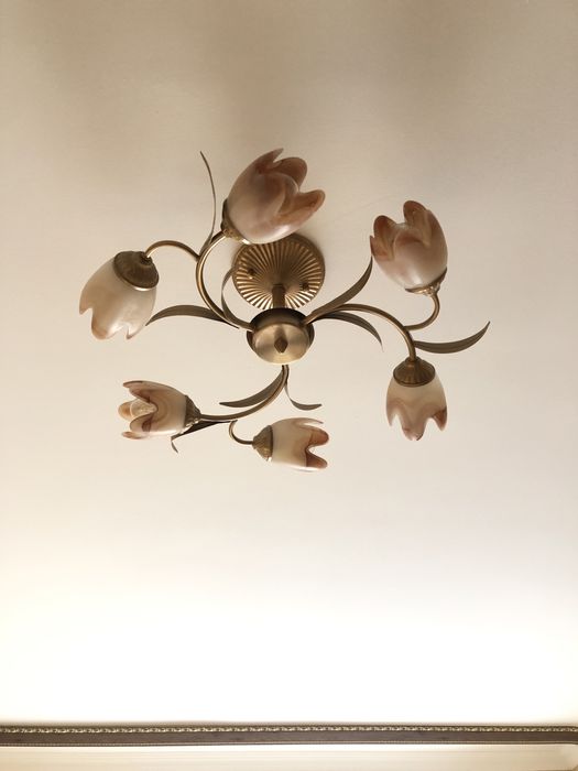 Люстра шестирожковая