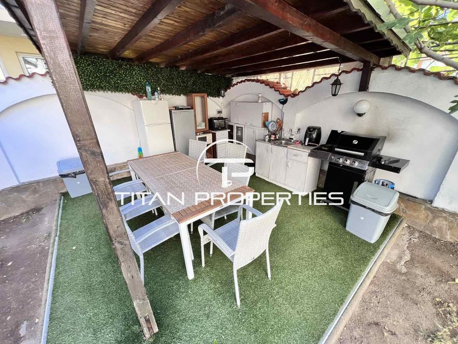 Дава се под наем Хотел в с. Равда, Област Бургас - 2000 кв.м за 20400 € - Снимка #3