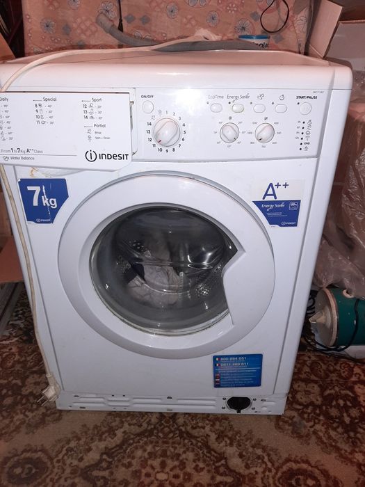 Пералня  Indesit IWC71282