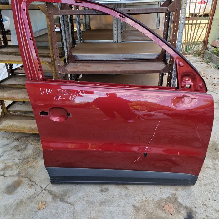 VW Tiguan 5N0  07-16 предна дясна врата