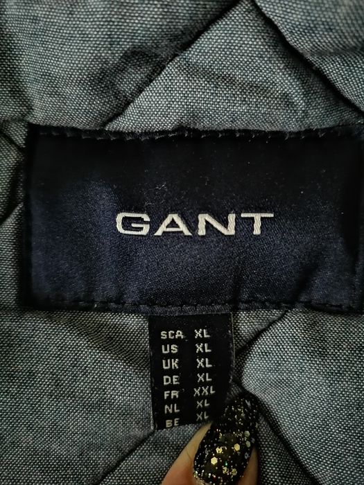 Продавам дамско яке "GANT"