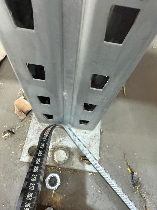 Rafturi metalice Palet