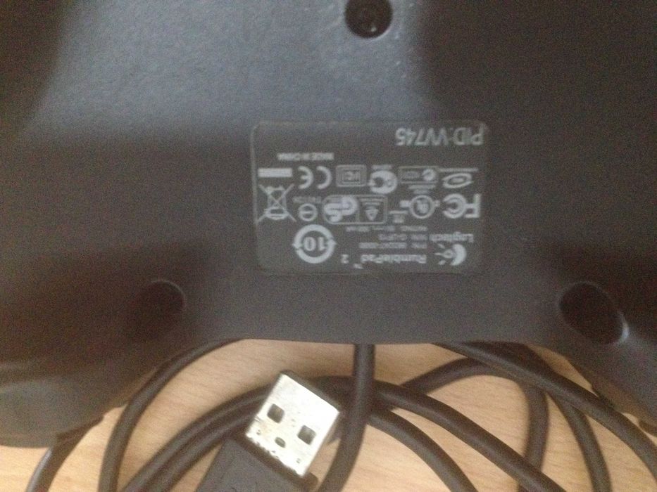 Проводной компьютерный джойстик Logitech