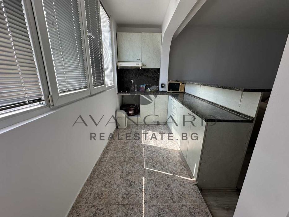 Продава се Двустаен апартамент в Пловдив, Изгрев - 48 кв.м за 1355 €/кв.м - Снимка #4