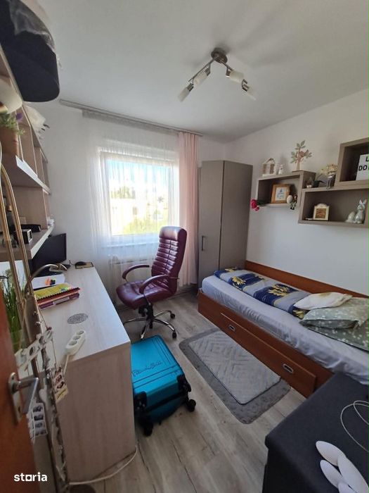 Apartament 3 camere zona ASTRA,str BARBU LAUTARU