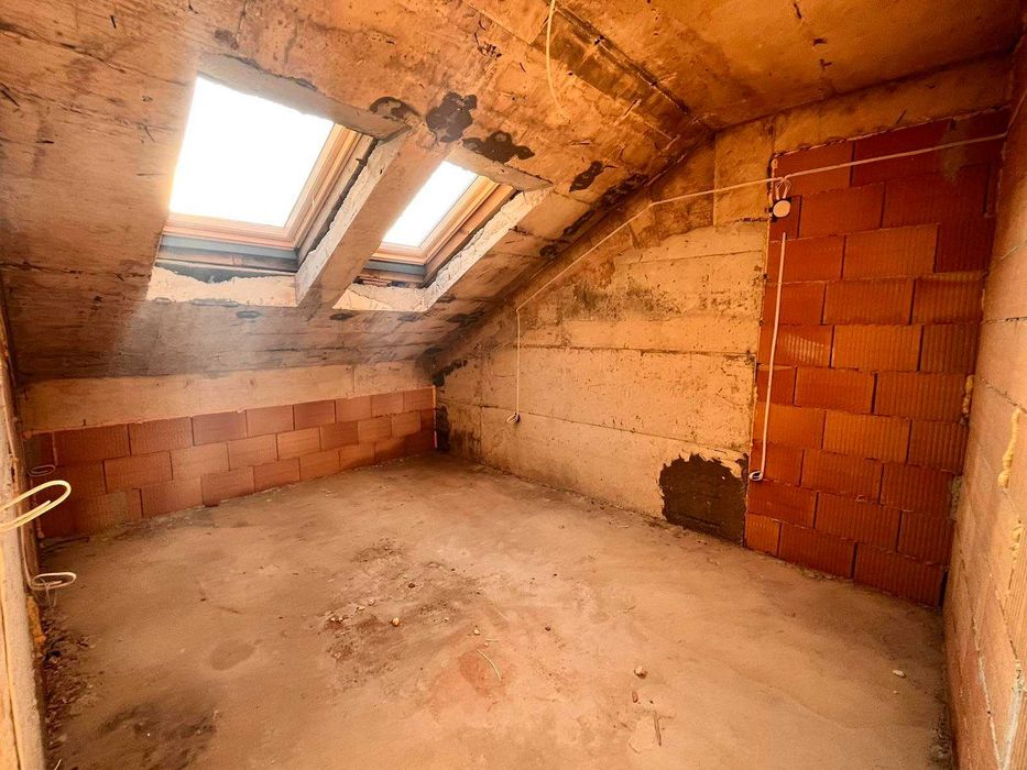 ПРОСТОРЕН 3-СТАЕН АПАРТАМЕНТ ЗА ПРОДАЖБА - КВ. АСПАРУХОВО!!!