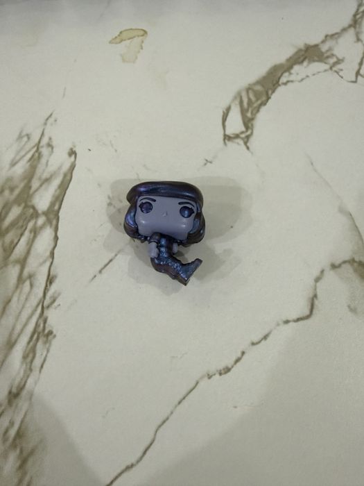 Киндер очень странные дела